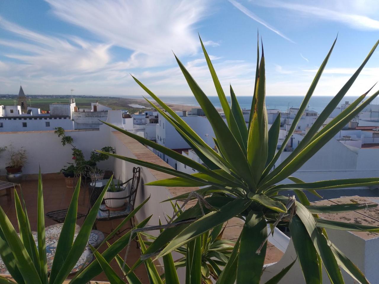 Atlantika, Solo Familias O Parejas Apartment